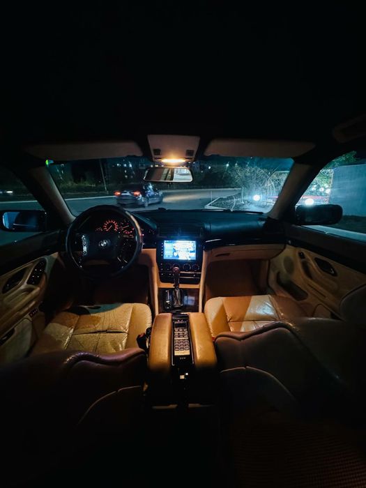 Продам бмв Е38 7клас