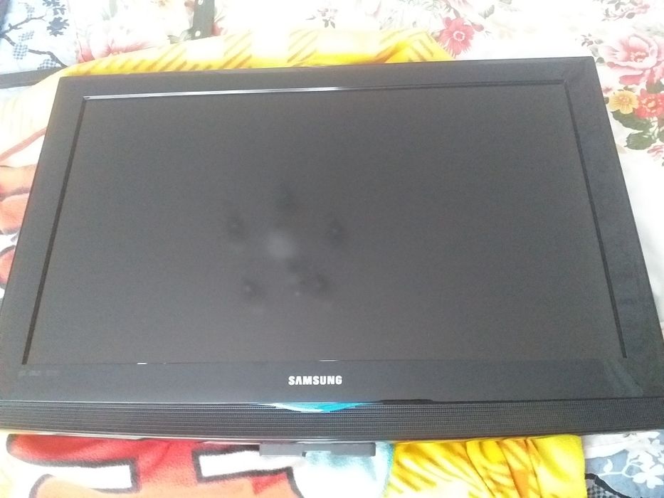 Продам телевизор Самсунг