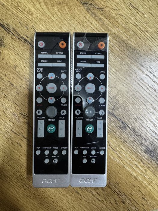 Продам пульт все оригиналы не копии все на фото