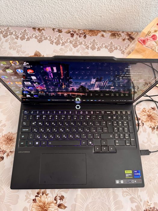 Лаптоп Lenovo Legion  5 15irx10 RTX 5070, I9 14900HX