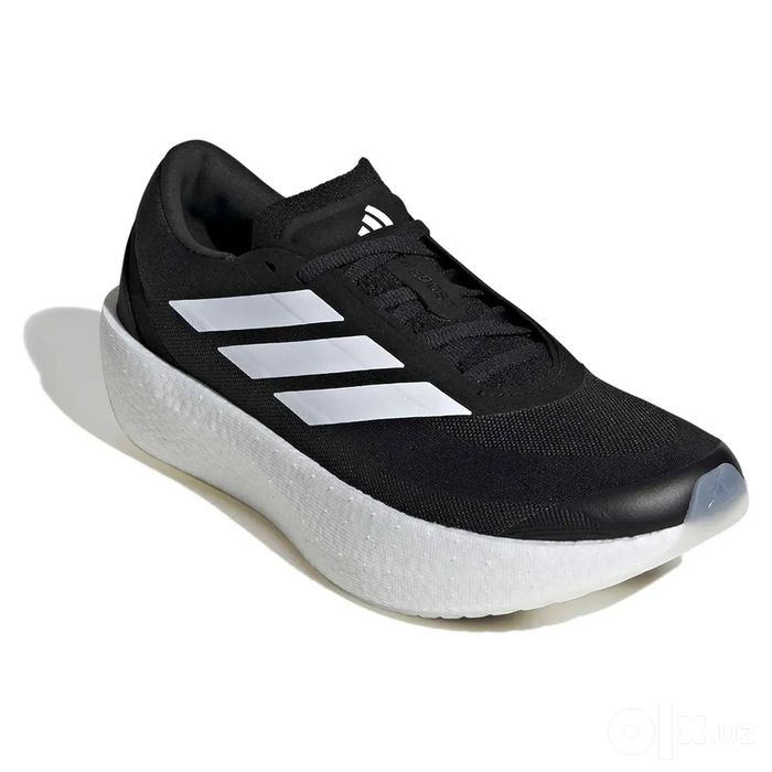 Adidas Zenboost sotiladi.