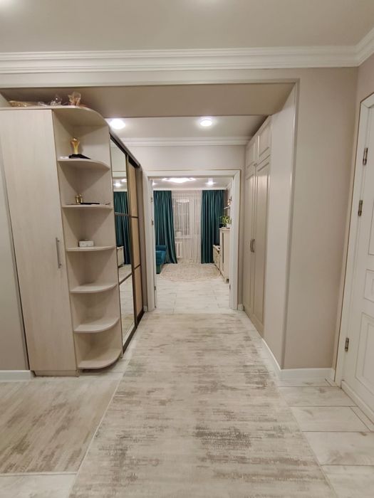 Продам 4-х комнатную комнату