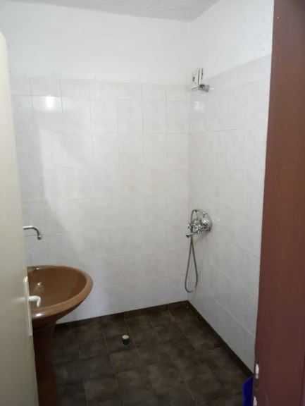 Тристаен имот в Мусагеница