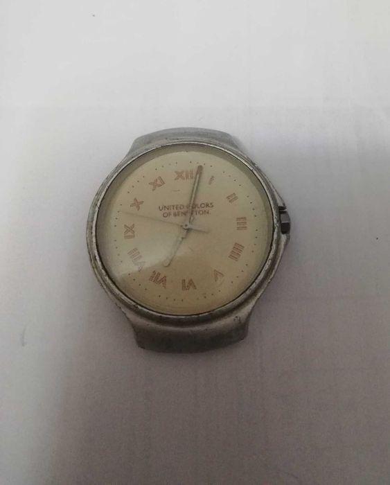 часовник Бенетон