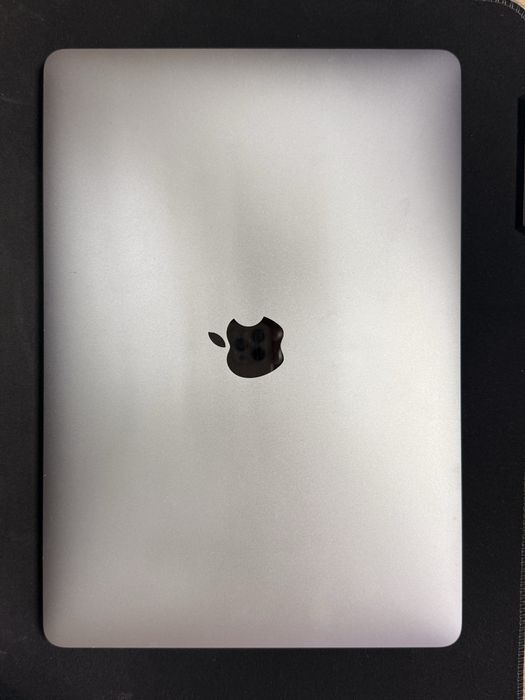 MacBook Air M1 8/256 Ideal