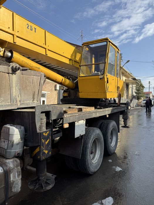 Авто кран Камаз Ивановец 25тон 21 метор
