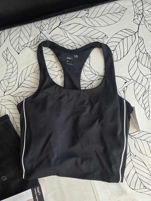 Спортен екип GapFit