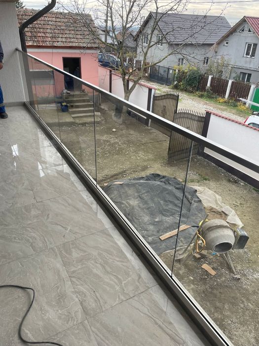 Balustrada din sticla securizata