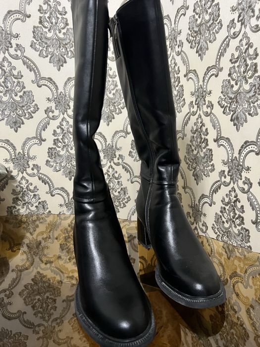 Продам зимние сапоги