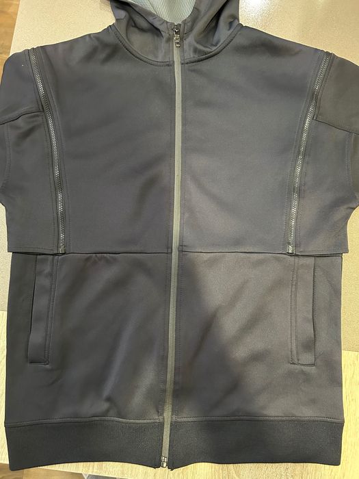 ОРИГИНАЛЕН Чисто Нов мъжки екип на ZARA