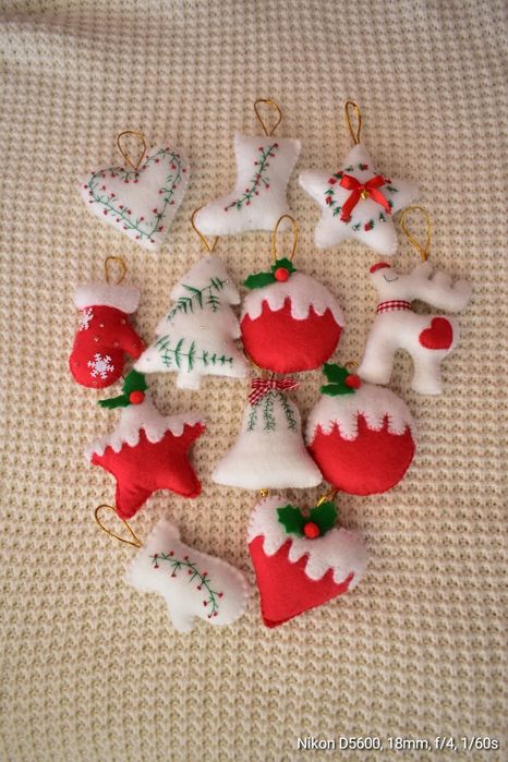 Коледни играчки от филц
