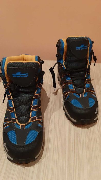 Детски зимни обувки ботуши