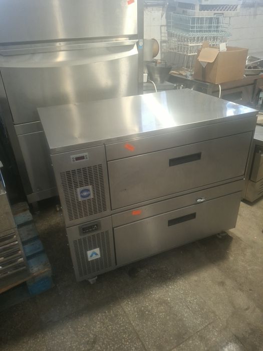 Хладилнамаса чекмеджета  FOSTER