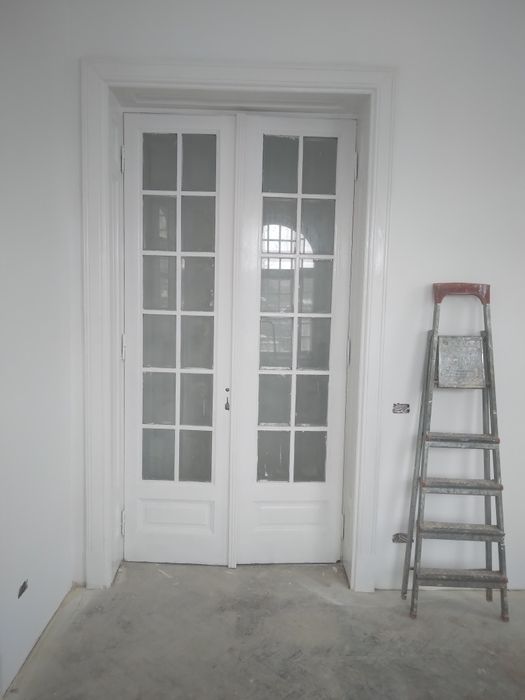Reparatii tamplarie,usi,ferestr,scari,etc, montat uși,feronerie, geam