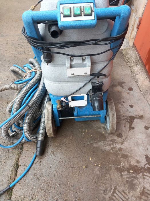 Професионална машина за пране