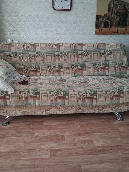 Диван раскладной б/у