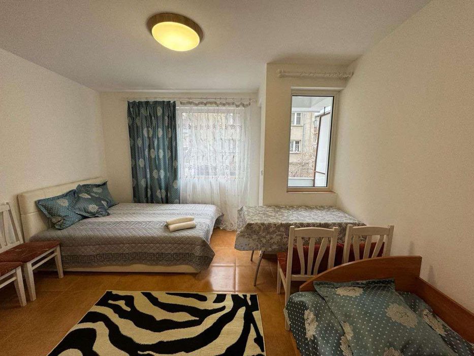 Дава се под наем Едностаен апартамент в Варна, Център - 40 кв.м за 498.27 € - Снимка #3