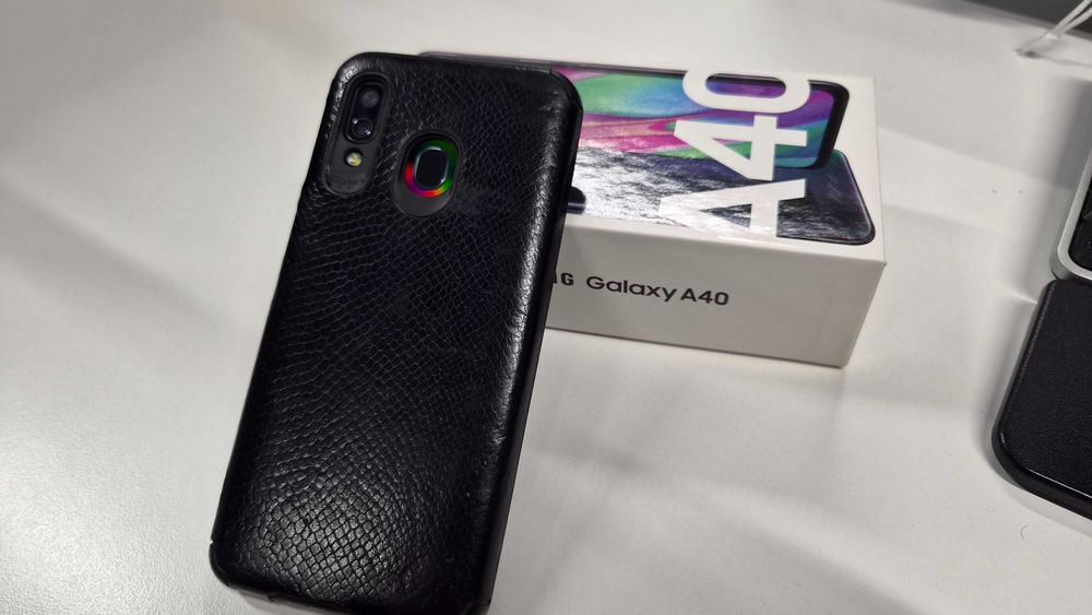 Samsung A40 64Gb