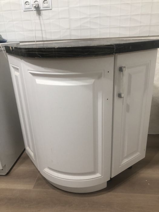 Продается шкаф-тумба