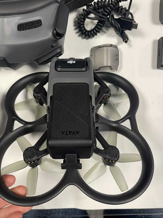 DJI Avata FPV Standard Combo - Utilizat, Funcțional