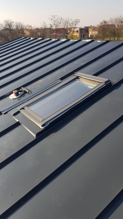 Vand fereastra mansarda