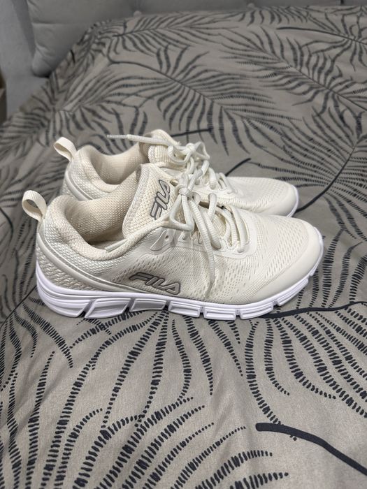 Adidas fila dama!