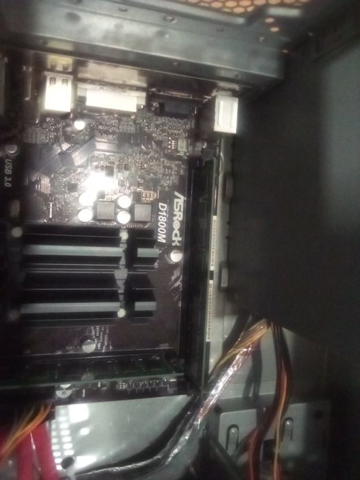 Calculator absolut silențios și economie