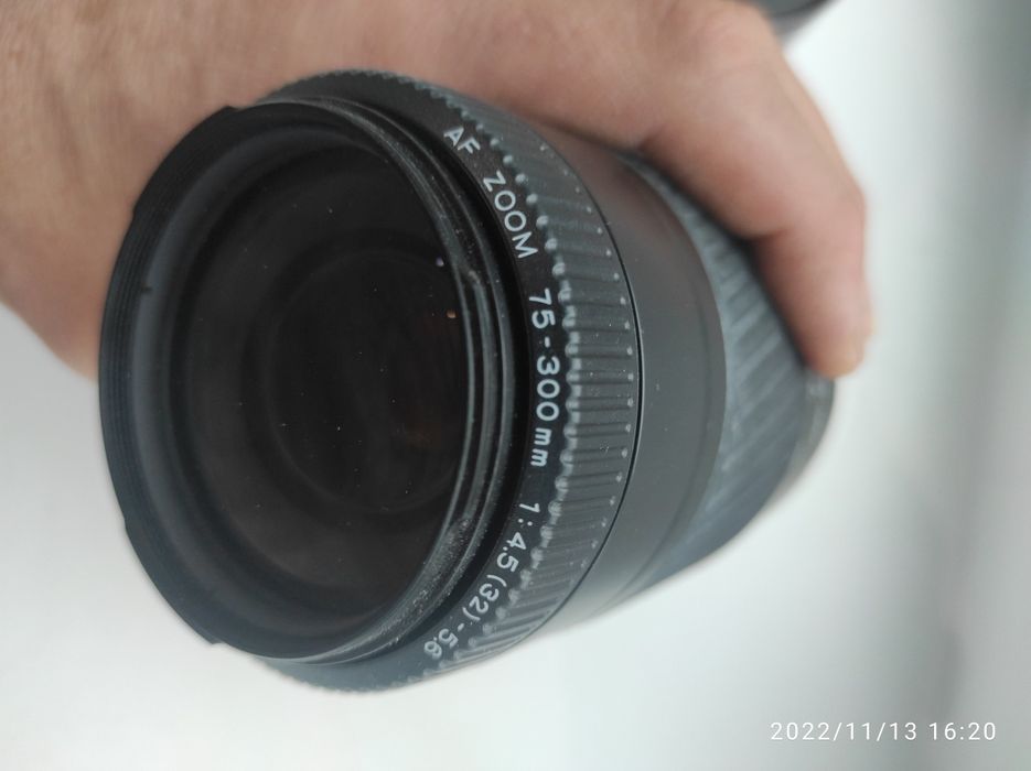 Объектив Minolta AF 75-300