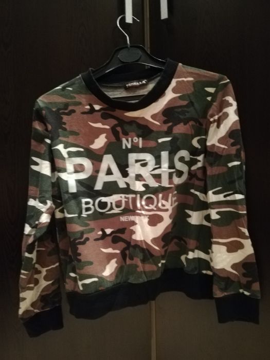 Блузи, боди и жилетка