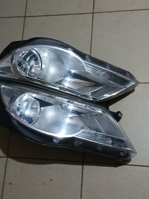 Faruri VW Tiguan