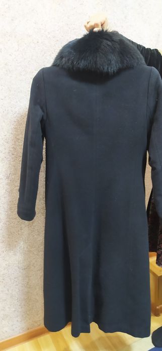 Ayollar uchun moynaliy palto