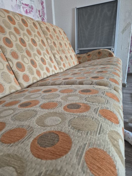 Отдам диван б/у самовывоз