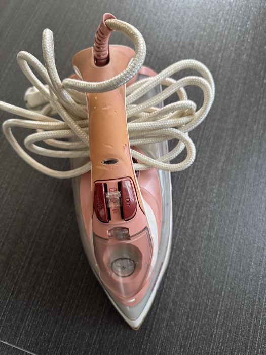 Парна ютия Philips GC 3660/02