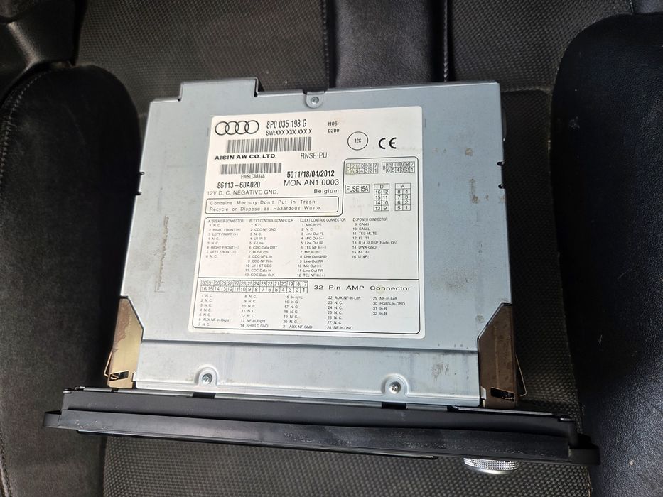 Audi RNS-E PU LED оригинална навигация за Ауди А3 8П / Audi A3 8P
