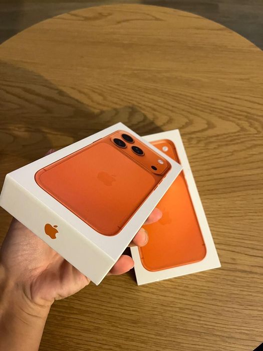 iPhone 17 Pro, 256 GB, Cosmic Orange, sigilat