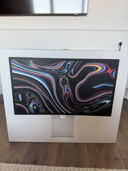 Monitor Apple Studio Display 27’’ 5K Stand Tilt and Height Adjustable