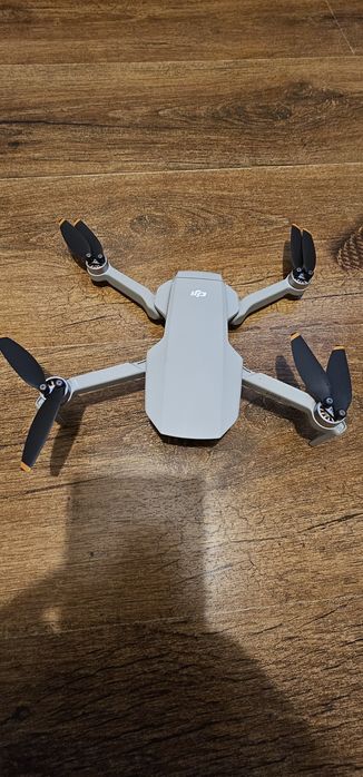 Dronă dji mini 4k fly more combo + 3 baterii