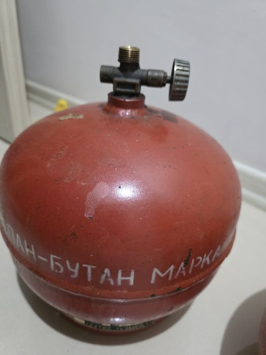 Газова бутилка 1 брой- 3л и 1бр - 10литра
