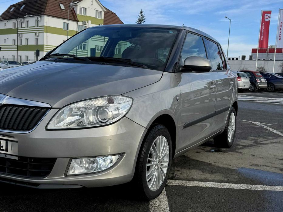 Vand Skoda Fabia 2  diesel 1,6 an 2013 model 2014