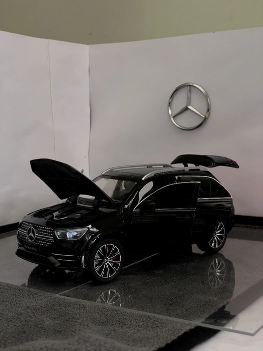 Продается Mercedes benz GLE 350 4matic 1:24 original