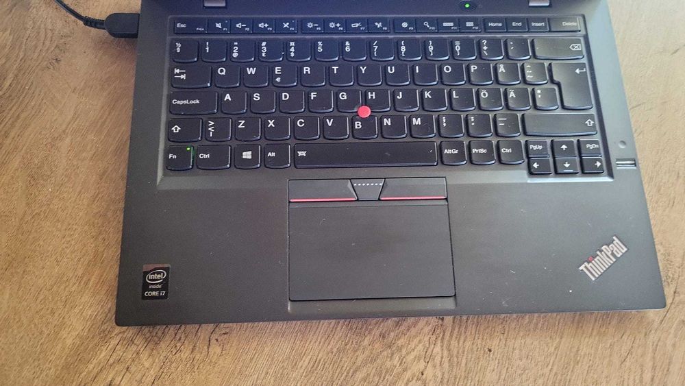 Бизнес лаптоп Lenovo ThinkPad X1 Carbon (Gen 3) / i7 / 8GB RAM / Лицензиран Windows
