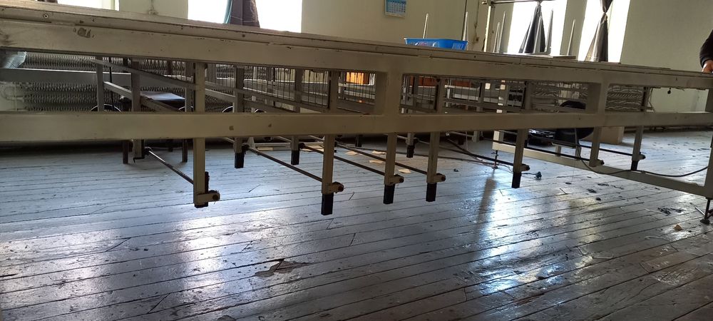 Иглена маса за обработка на платове