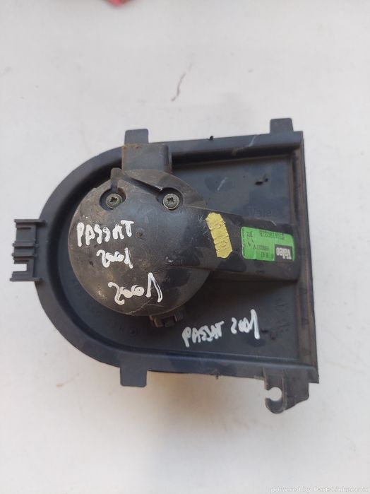 Aeroterma Volkswagen Passat (3B2) [ 1996 - 2001 ] Oem 8D1819021B