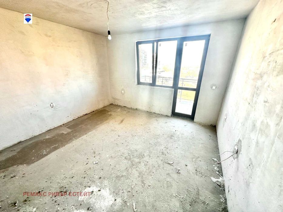 Двустаен апартамент за продажба ново строителство кв. Дружба 3