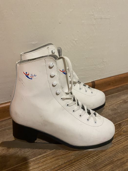 Коньки женские 39-40 размер