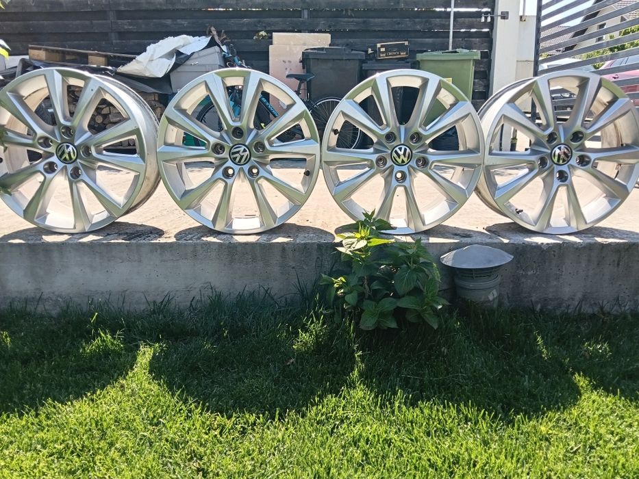 Jante originale VW Touareg pe 18