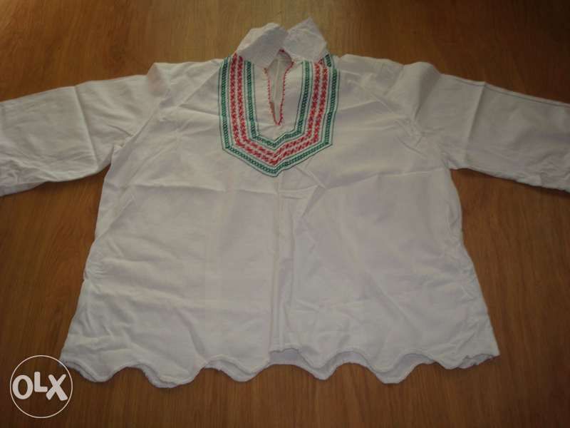Детска ризка, цървули и колан за народна носия
