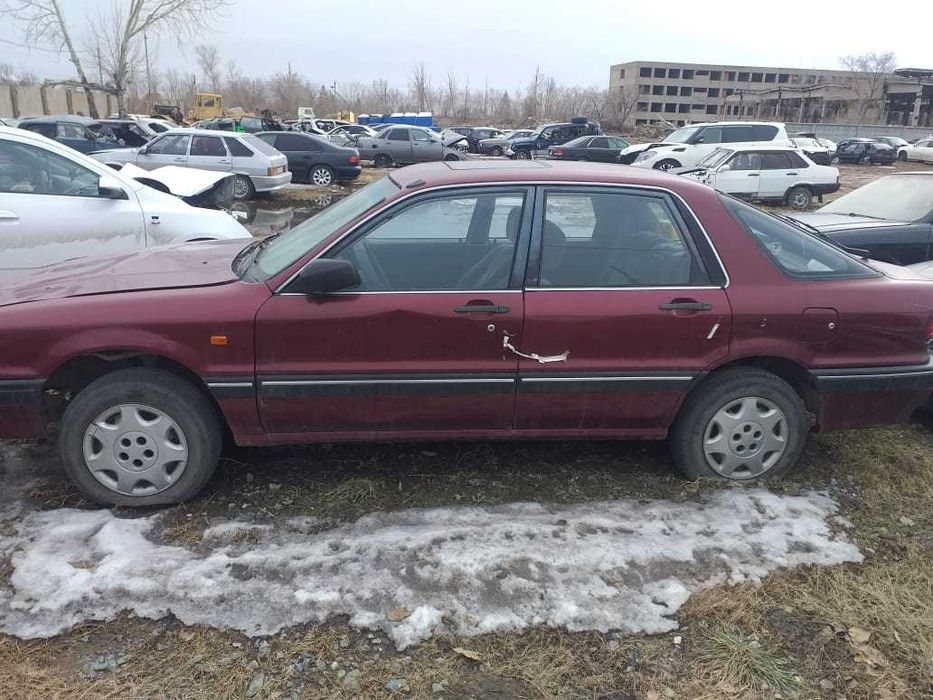 Продам машину  Миссубисси Галант