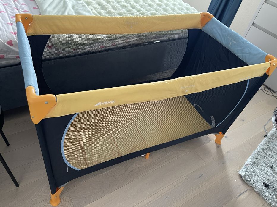 Patut pliabil copil aproape nou