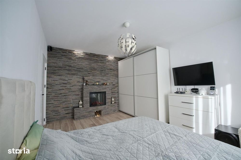 Ap. 2 camere, balcon, etaj 1, decomandat, clasa energetica A